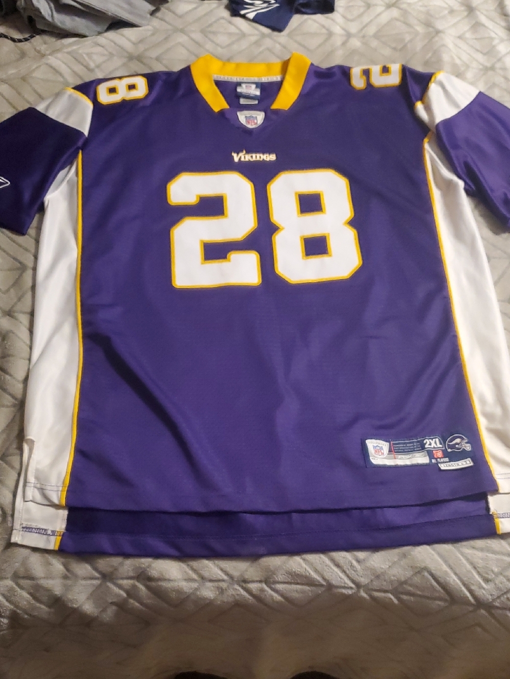 Reebok NFL Authentic Mens Large Minnesota Vikings Adrian Peterson Sewn Jersey
